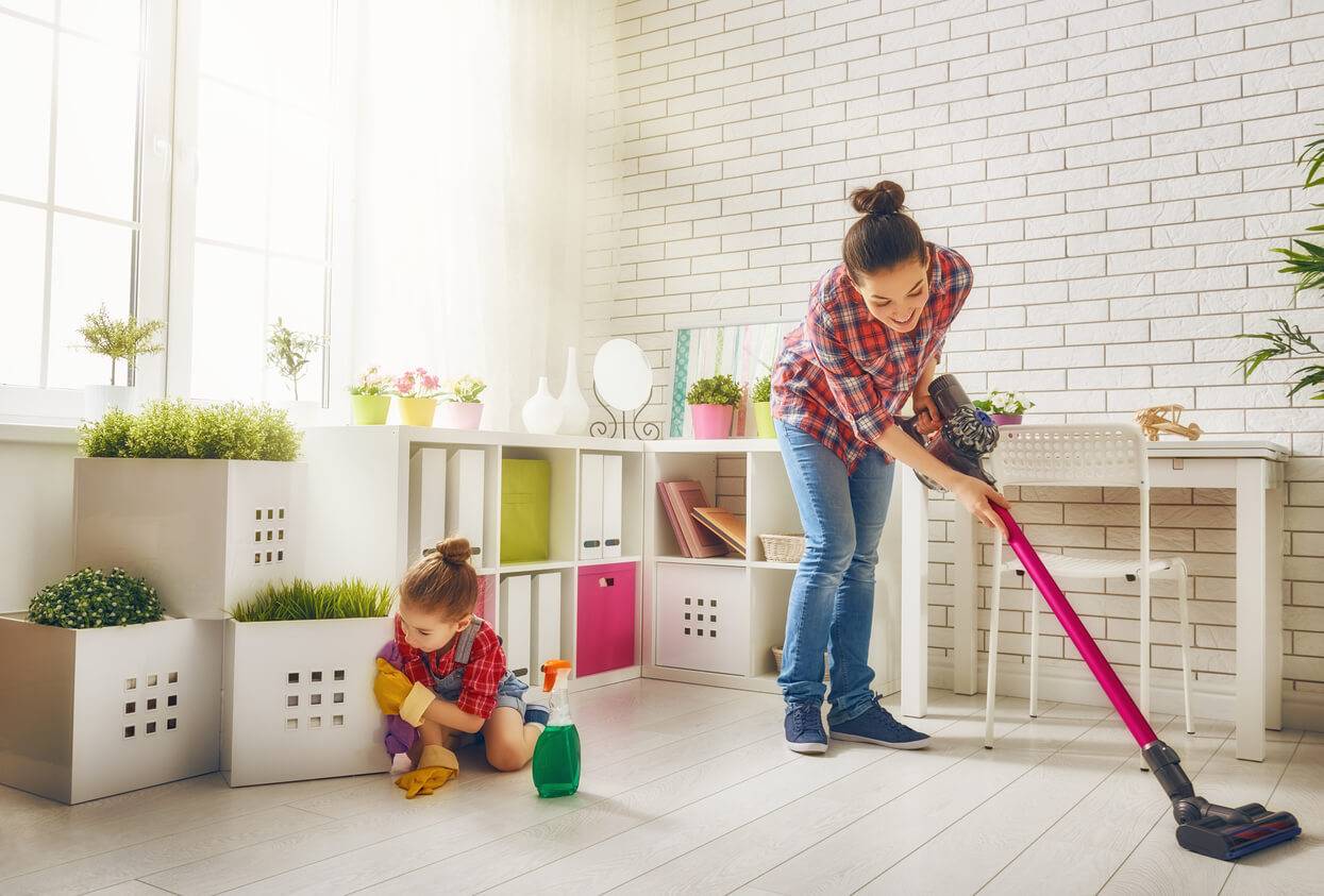 Which Is Better: Vacuum Cleaner or Sweeping Machine?